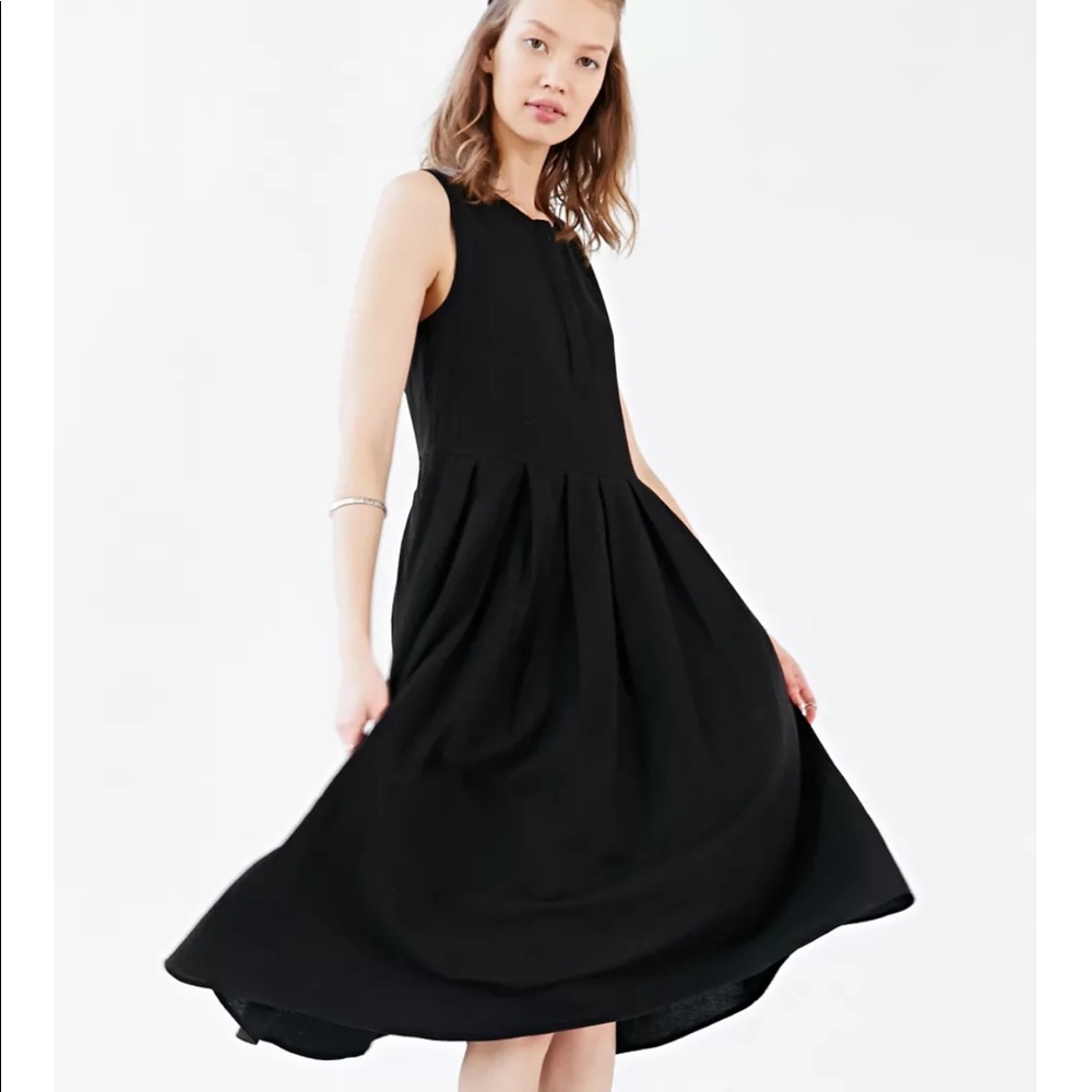 Silence + Noise Pleated Skirt Midi Dress
